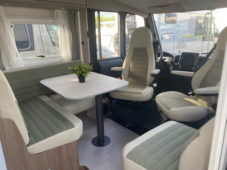 Fahrzeugbild Carado I 447 Modelljahr 2027 3,5T 4Sitzplätze #10
