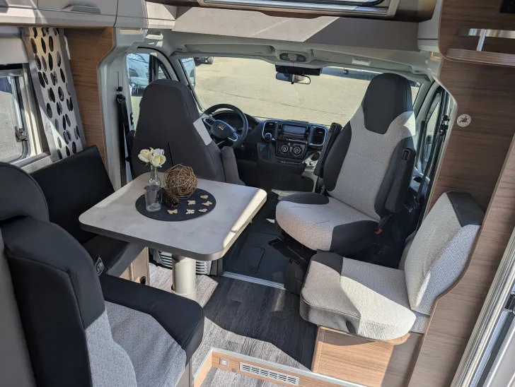 Fahrzeugbild Knaus Van TI 650 MEG VANSATION Automatik mit Solar+Klima #7