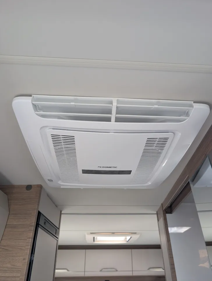 Fahrzeugbild Knaus Van TI 650 MEG VANSATION Automatik mit Solar+Klima #17