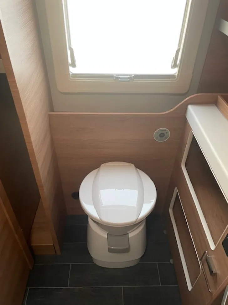 Fahrzeugbild Tabbert Da Vinci 560 HTD 2,5 neuwertig #8