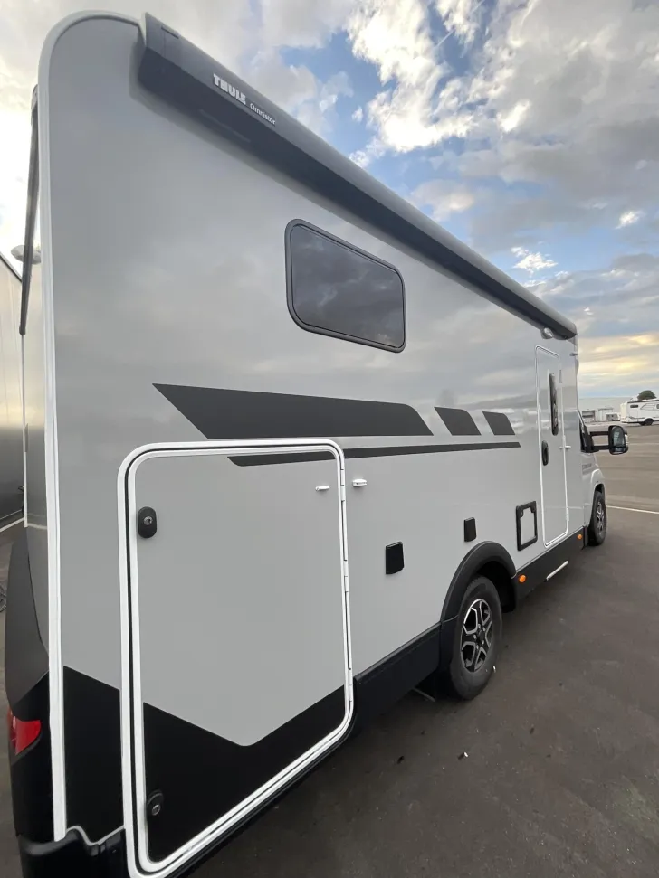 Fahrzeugbild Crosscamp EXPDN 7.0 E Peugeot #4