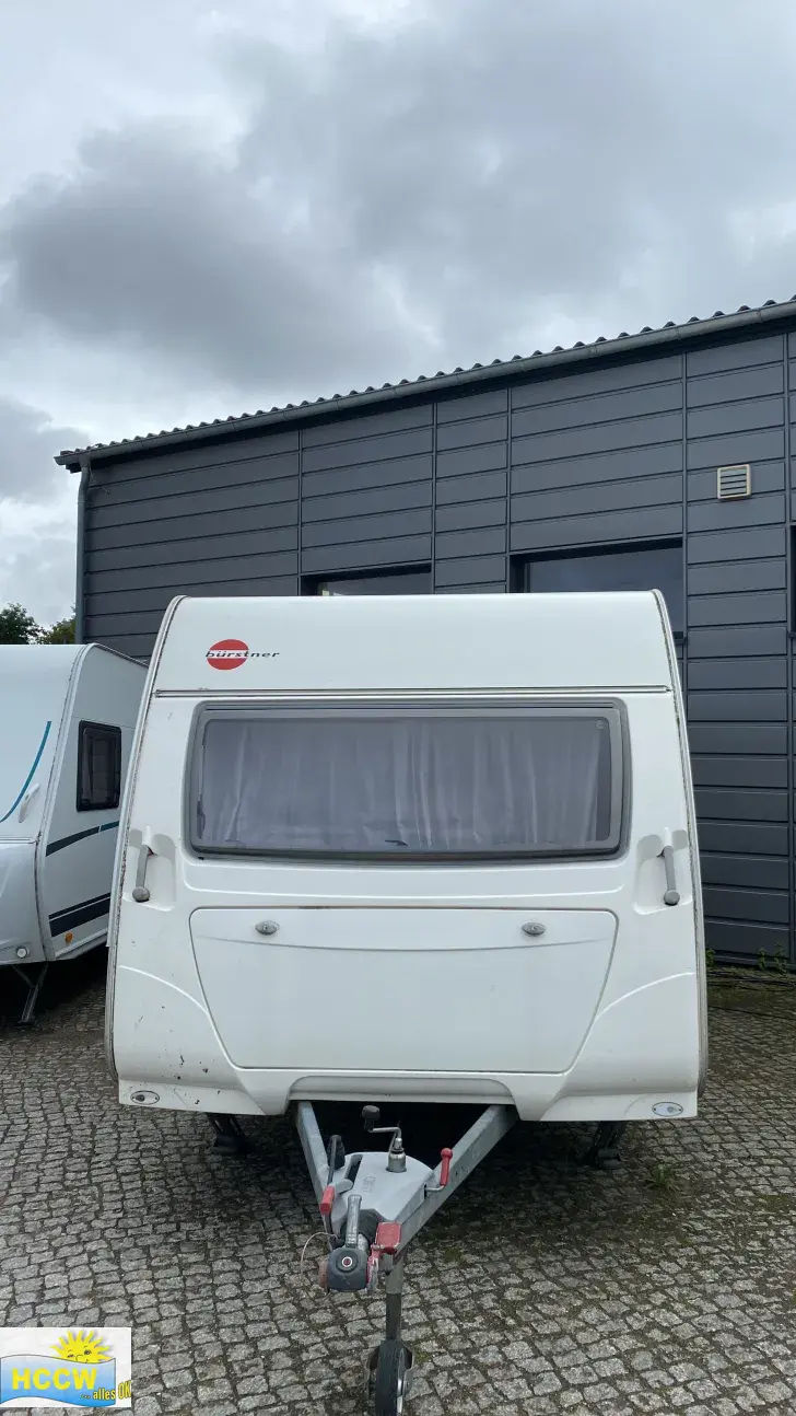 Frontal Vorne Bürstner Ventana 410 TS