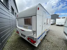 Schräg Hinten Bürstner Ventana 410 TS