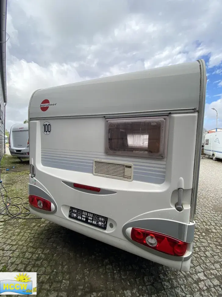 Frontal Hinten Bürstner Ventana 410 TS