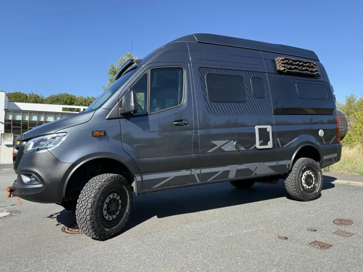 Fahrzeugbild Hymer Camper Van GRAND CANYON S 600 CROSSOVER TRAUM UMBAU Max. Höherlegung #3