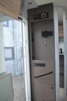 Fahrzeugbild Bürstner B66 690 TD Sunroof #11