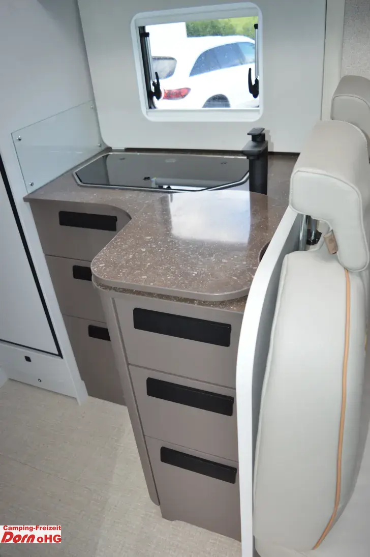 Fahrzeugbild Bürstner B66 690 TD Sunroof #13