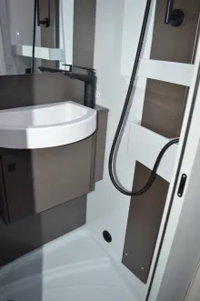 Fahrzeugbild Bürstner B66 690 TD Sunroof #25