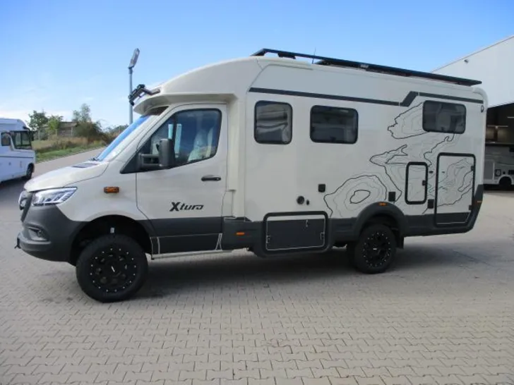 Fahrzeugbild Eura Mobil Xtura XT 686 EF Sofort verfügbar #3