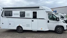 Seitlich Weinsberg CaraSuite 700 ME Sofort verfügbar Modell 27