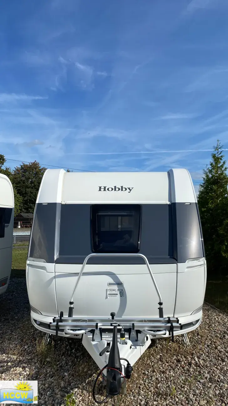 Frontal Vorne Hobby De Luxe 460 UFe IC-Line inkl. Mover & ETS