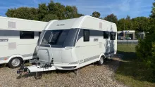 Schräg Vorne Hobby De Luxe 460 UFe IC-Line inkl. Mover & ETS