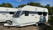 Seitlich Hobby De Luxe 460 UFe IC-Line inkl. Mover & ETS