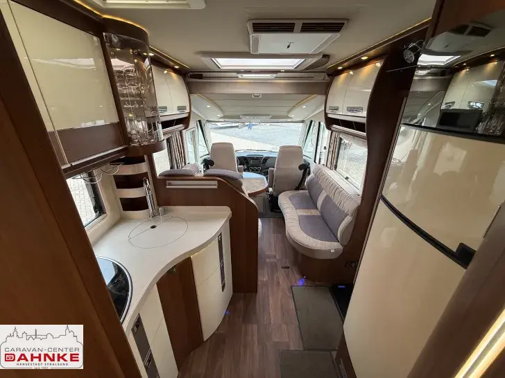Fahrzeugbild Carthago chic s-plus I 55 XL Klima, Hubstützen, AHK, Sat #19