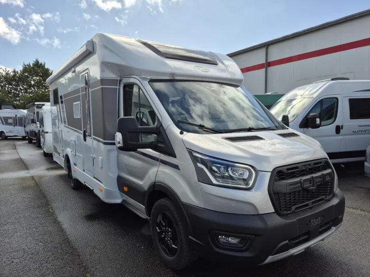 Fahrzeugbild Carado Edition26 T Ford 447 Solar/markise #1