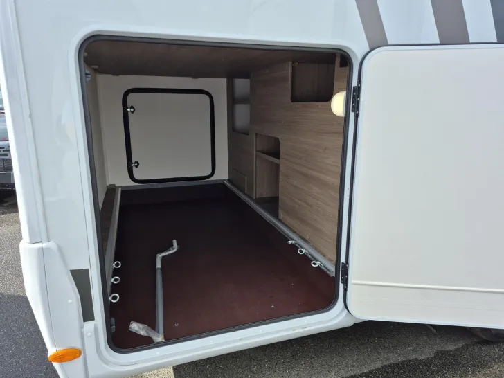 Fahrzeugbild Carado Edition26 T Ford 447 Solar/markise #6