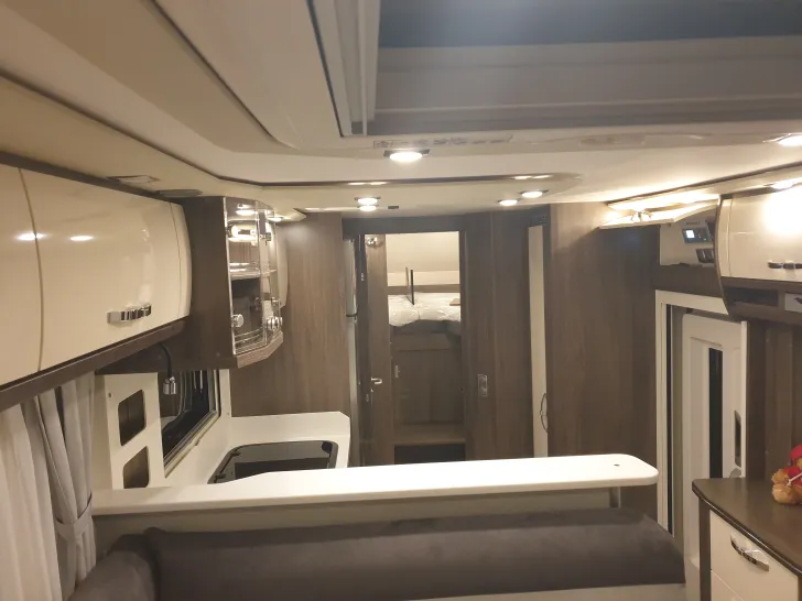 Fahrzeugbild Phoenix MaXi-Alkoven Iveco 7900 QRSL top Ausstattung #7