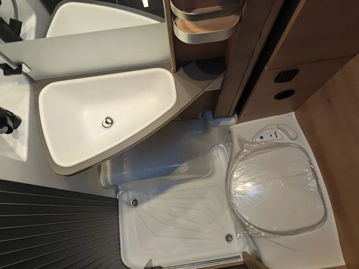 Fahrzeugbild Knaus L!VE WAVE PLATINUM SELECTION 650 MEG #15