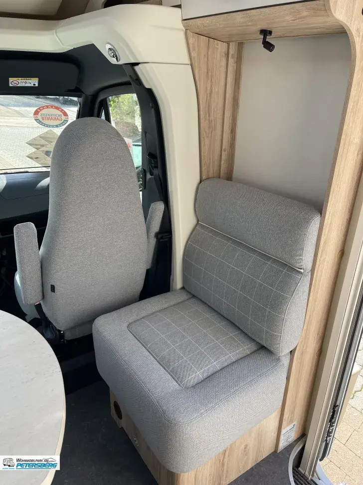 Fahrzeugbild Eura Mobil Profila T 726 EB 170 PS * Automatik * Mercedes #9