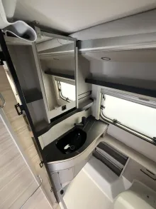 Fahrzeugbild Hymer Eriba Eriba Touring 530 Silver Edition, Mover, Autark #6