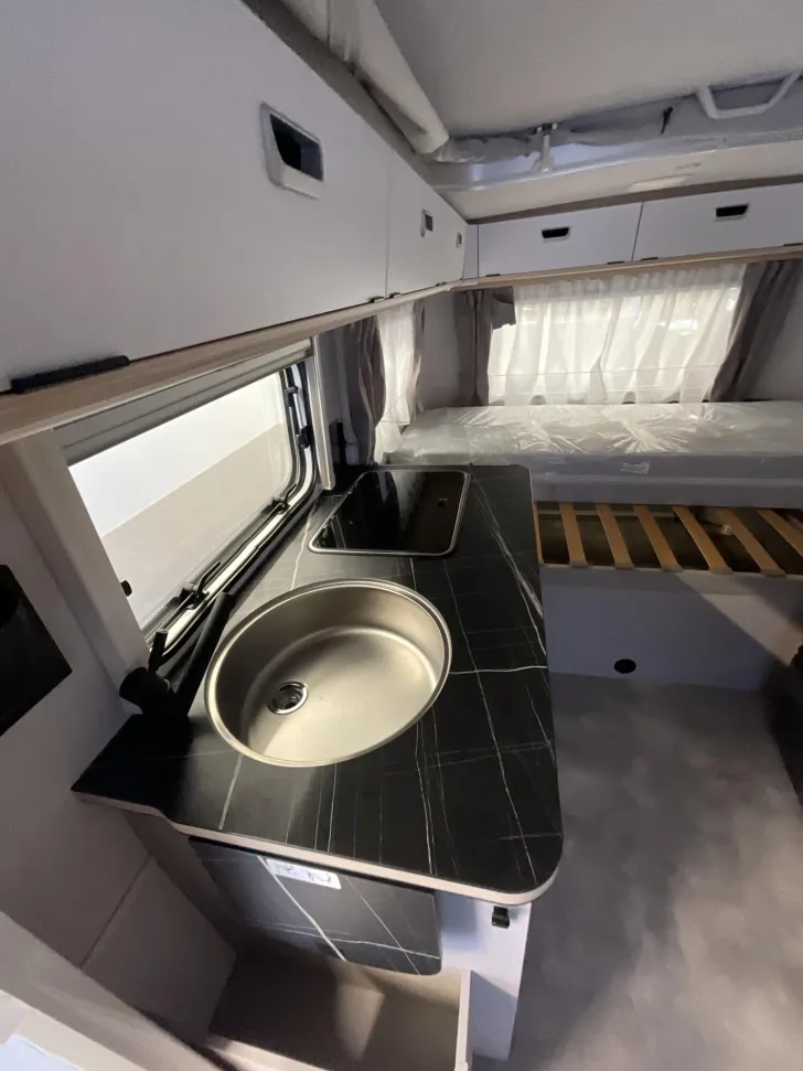 Fahrzeugbild Hymer Eriba Eriba Touring 530 Silver Edition, Mover, Autark #9