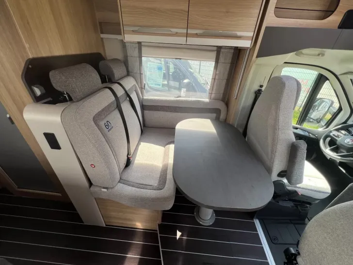 Fahrzeugbild Knaus Sky Wave 60 YEARS 650 MEG Miet-Fz. #10