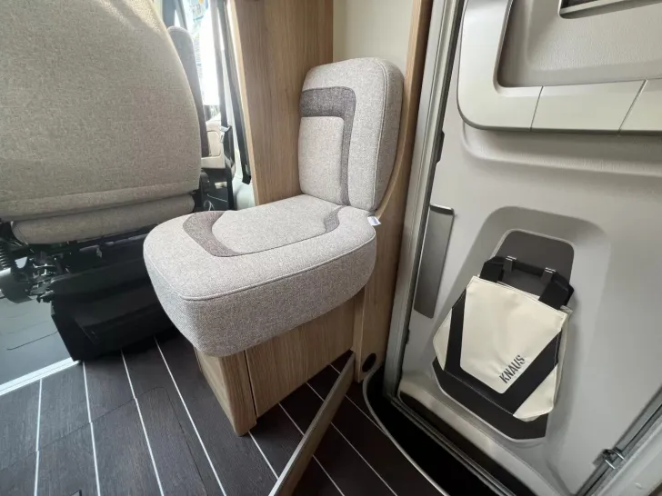 Fahrzeugbild Knaus Sky Wave 60 YEARS 650 MEG Miet-Fz. #11