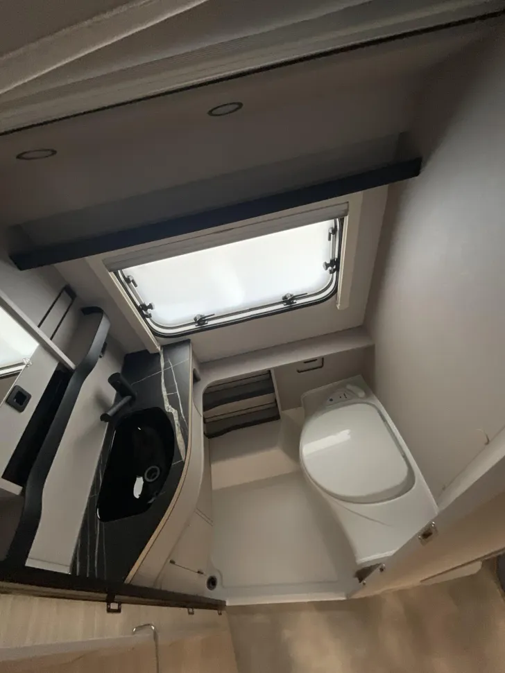 Fahrzeugbild Hymer Eriba Eriba Touring 542 Silver Editon, Mover, Autark #9