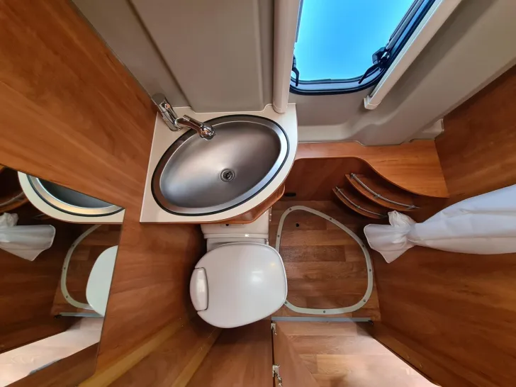 Fahrzeugbild Pössl GlobeCar Campscout *Dachklima*SAT+TV* #33