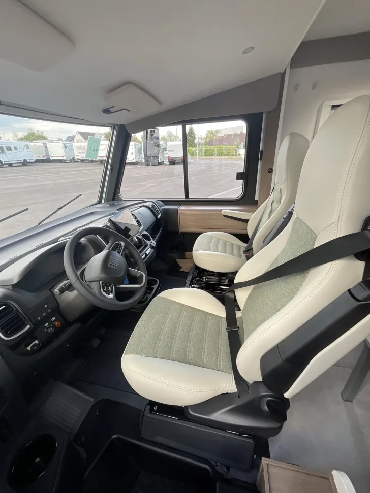 Fahrzeugbild Carado I 338 Pro+, Automatik, LTE, TV, Navi, RFK #8