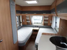 Fahrzeugbild Hobby De Luxe 490 UL Nr. 16 - Einzelb., RSG #11