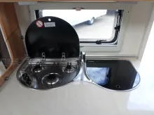 Fahrzeugbild Hobby De Luxe 490 UL Nr. 16 - Einzelb., RSG #13