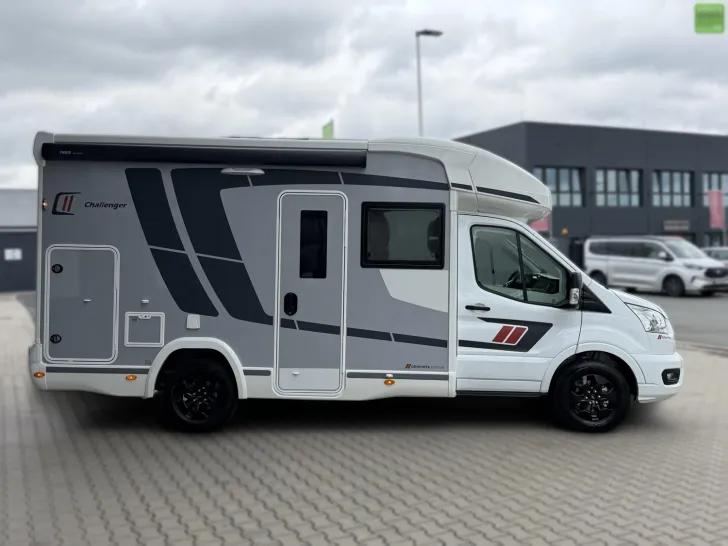 Fahrzeugbild Challenger Teilintegriert Graphite Edition 250 Arctic AHK #4