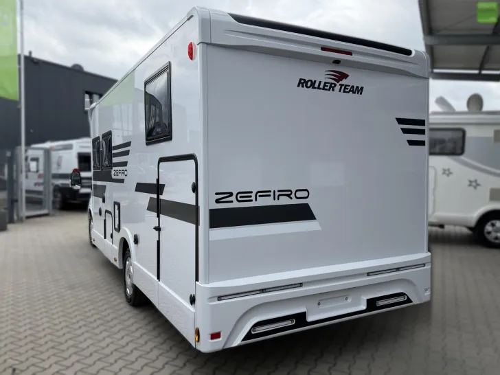 Fahrzeugbild Roller Team Zefiro 287 P Heavy 400W Solar Lithium Navi #5