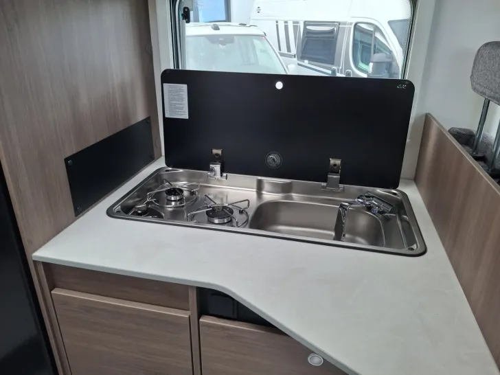 Fahrzeugbild Carado T 338s #13