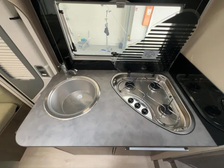 Fahrzeugbild Challenger 347 GA Graphite Edition/Einzelbetten+Hubbett #13