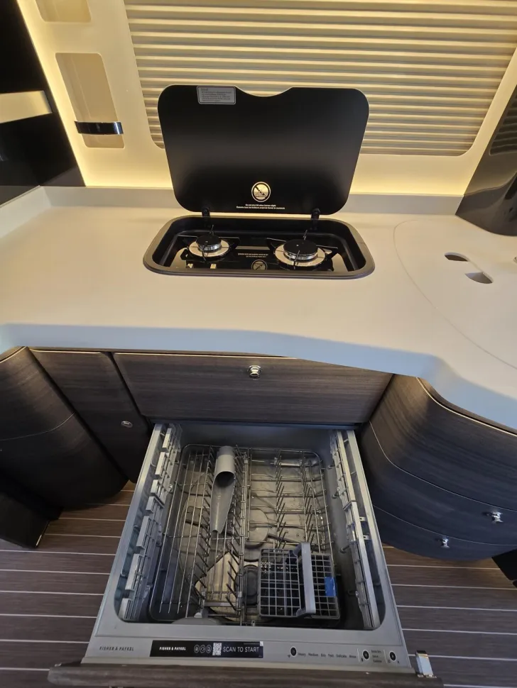 Fahrzeugbild Concorde Charisma 910 LI #21