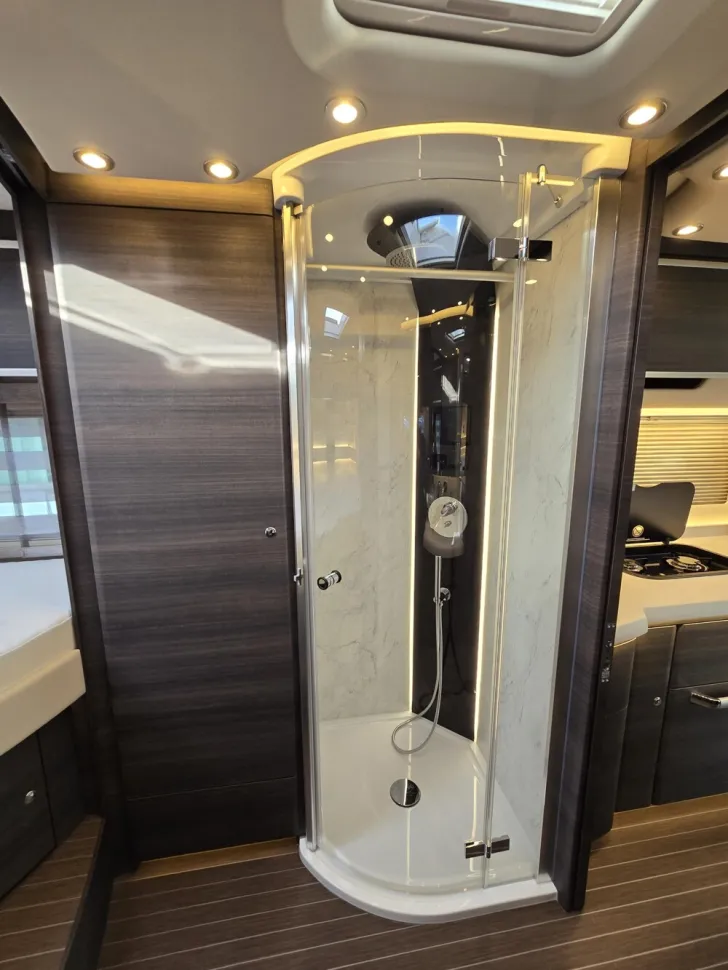 Fahrzeugbild Concorde Charisma 910 LI #29