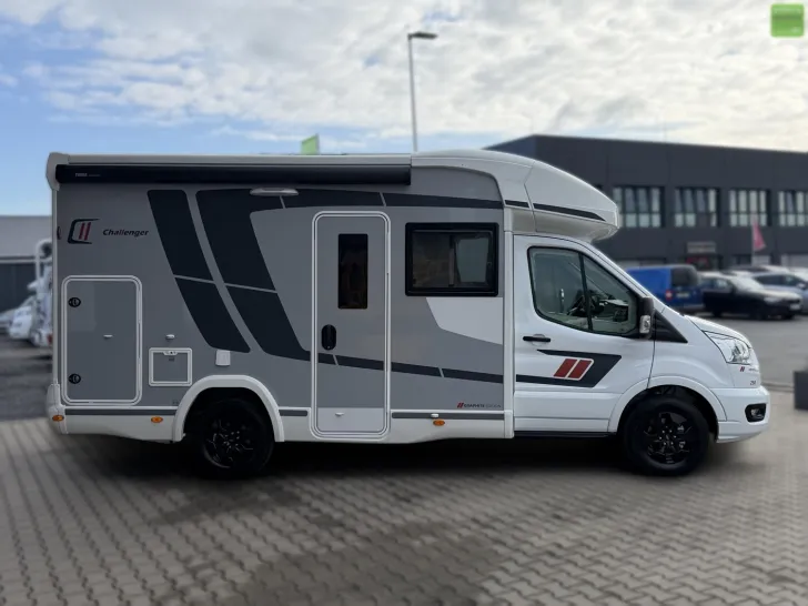 Fahrzeugbild Challenger Teilintegriert Graphite Edition 250 Arctic AHK #4