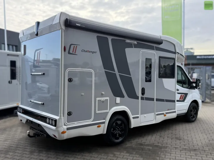 Fahrzeugbild Challenger Teilintegriert Graphite Edition 250 Arctic AHK #5