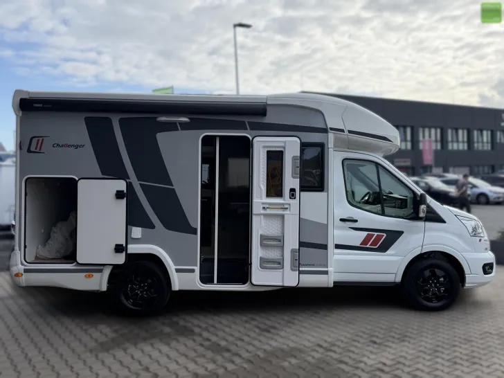 Fahrzeugbild Challenger Teilintegriert Graphite Edition 250 Arctic AHK #8