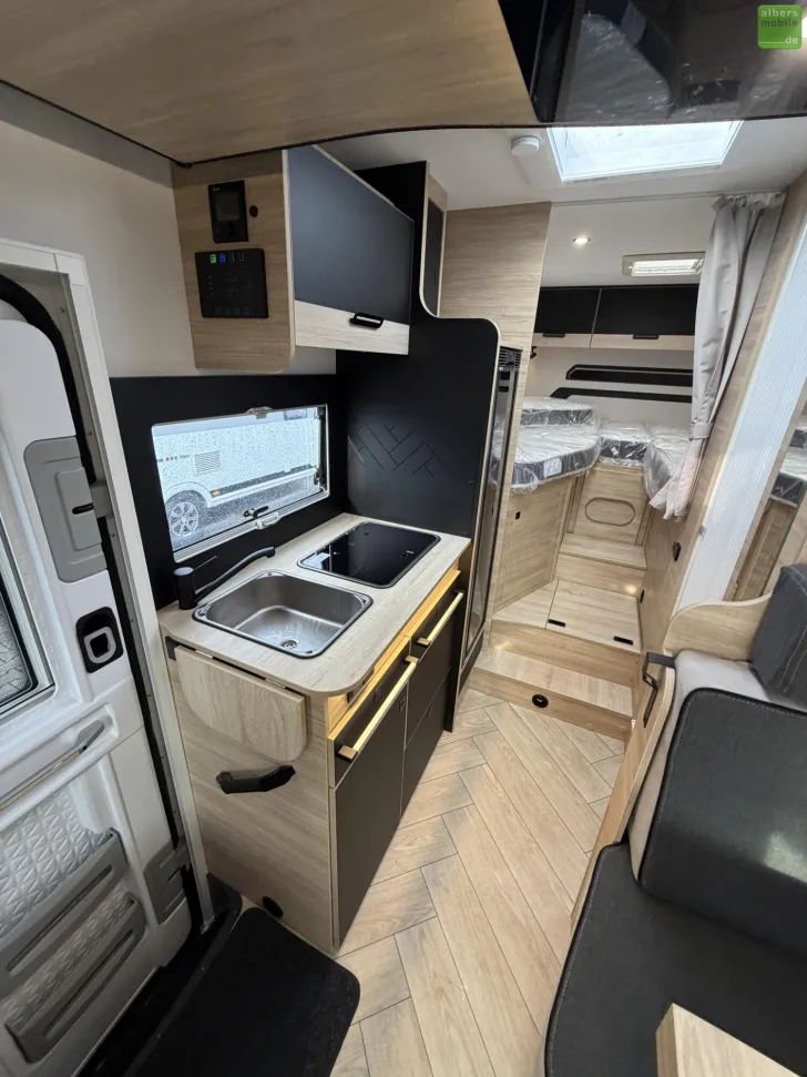 Fahrzeugbild Challenger Teilintegriert Graphite Edition 287 Arctic Solar #12