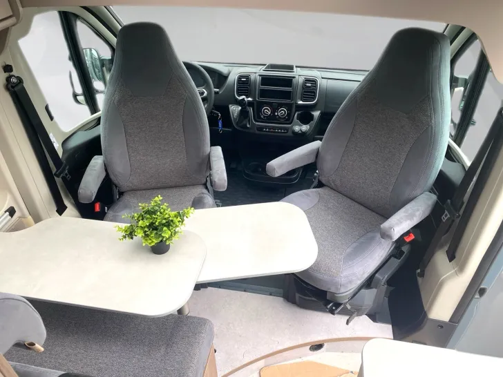Fahrzeugbild Carado pro CV 540 CSD Aussteller #11