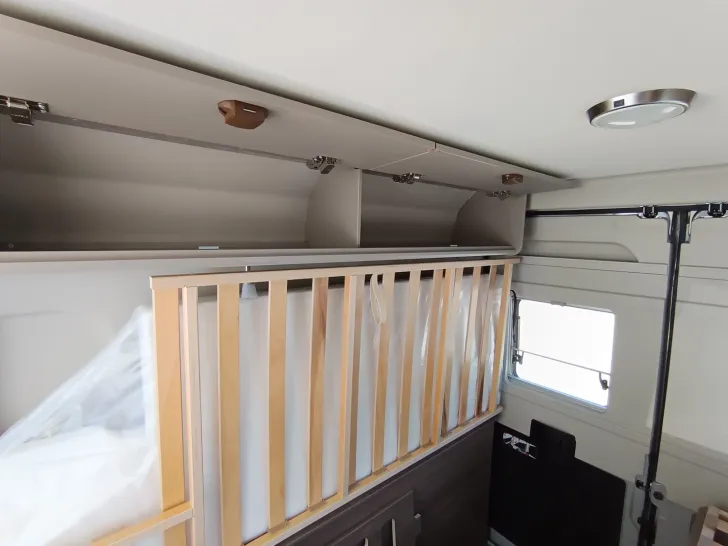 Fahrzeugbild Carado pro CV 602 Top Mietwagen Autom. Schlafdach #23