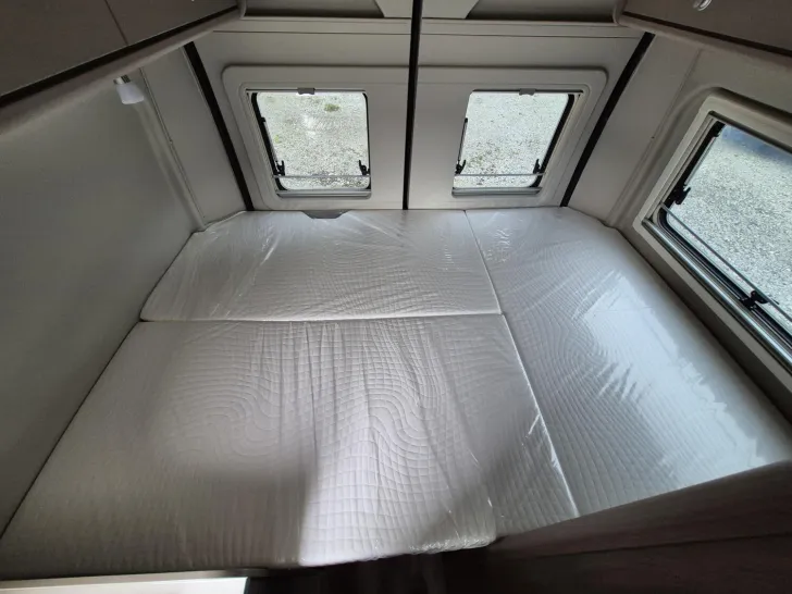 Fahrzeugbild Carado pro CV 540 Top Mietwagen mit Aufstelldach #23