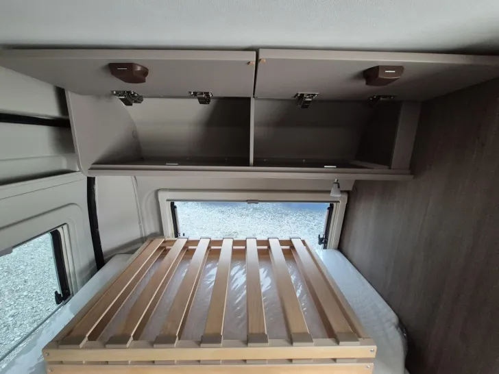 Fahrzeugbild Carado pro CV 540 Top Mietwagen mit Aufstelldach #25