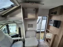 Fahrzeugbild Carado T 328 Top Mietwagen 180 PS Autom. o H #16
