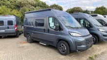 Schräg Vorne Carado CV 540 PRO Automatik + Dieselheizung
