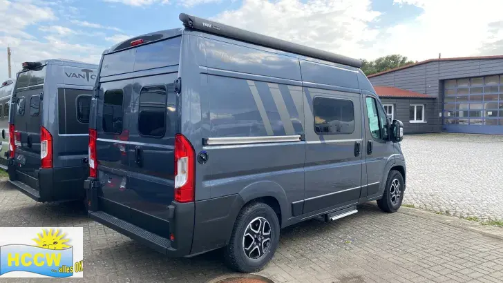 Schräg Hinten Carado CV 540 PRO Automatik + Dieselheizung