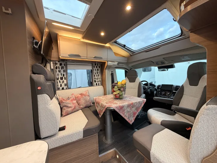 Fahrzeugbild Knaus Van TI 650 MEG VANSATION Premium-Tür + Rahmenfenster #5